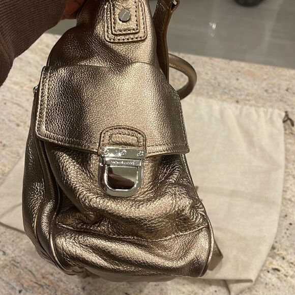 Michael Kors gold leather handbag - Picture 3 of 11